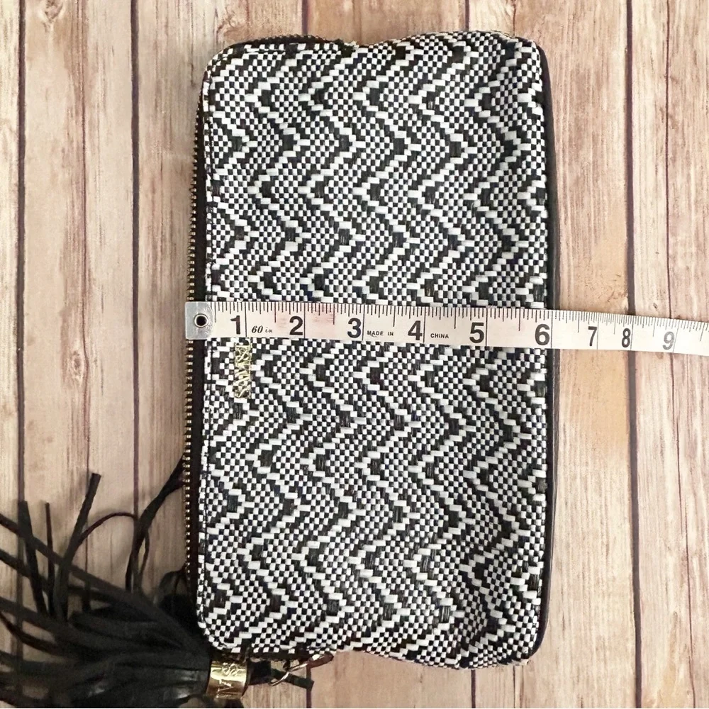 Sam & Libby Black and White Zigzag Clutch